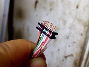 Образец машины для снятия изоляции проволоки 