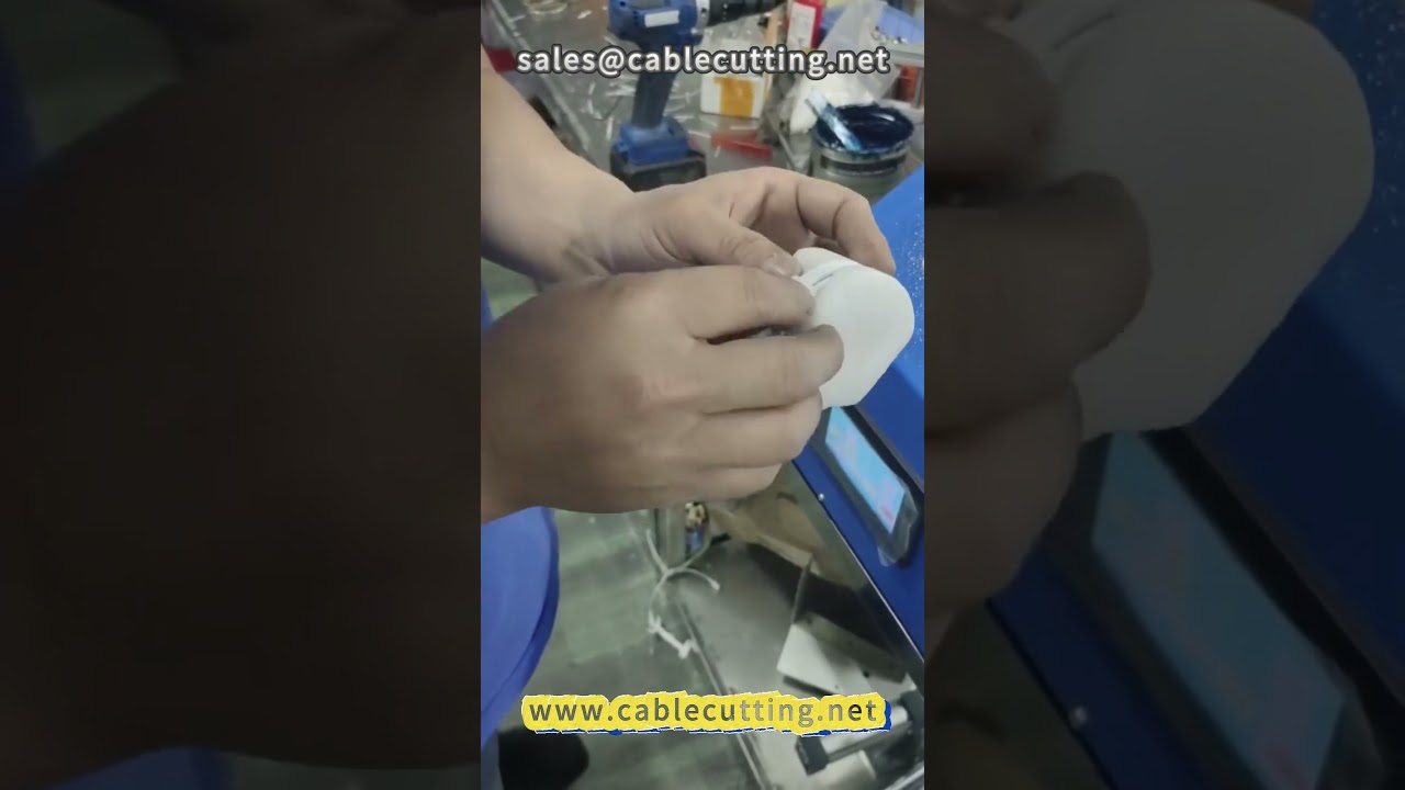 Автоматическая упаковка проводов и кабелей на картонных карточках #кабельданных #зарядныйкабель