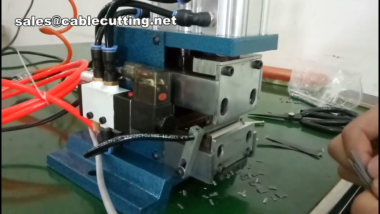Промышленный станок для зачистки проводов и кабелей