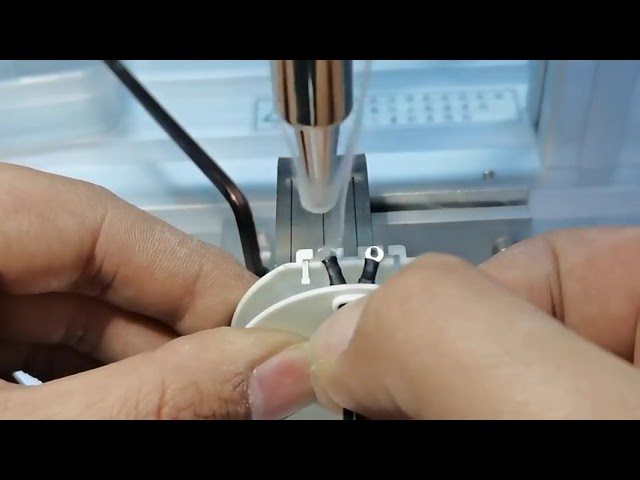 Полуавтоматическое оборудование для изготовления USB-кабелей – новейшая мини-паяльная машина для USB-A, Micro-USB, Lightning