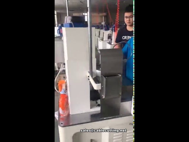 Автоматический станок для резки, зачистки, обжима проводов и установки водонепроницаемых заглушек